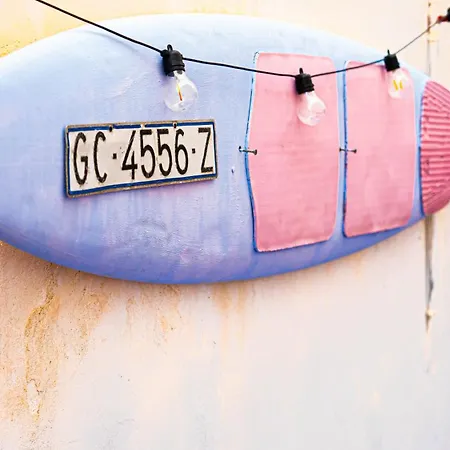 Dona Rose Surf Vandrerhjem